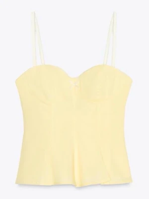 Snygg gul figursydd  topp från Zara! - Slutsåld topp från Zara!