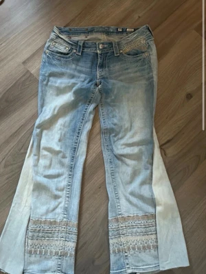 Missme jeans - Jag har sytt dem till bootcut 