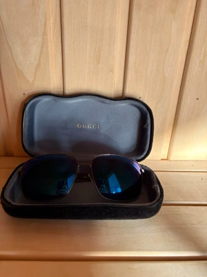 Sköna solglasögon  - Snabba solglasögon äkta !!