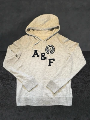 Fet Hoodie från Abercrombie & Fitch - Har två av dessa i lager!