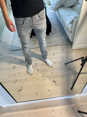 Jack and Jones jeans - Jack and Jones jeans | Storlek 32/32 | Mycket bra skick | Billigare pris vid köp av fler jeans på min profil | Skriv till mig vid frågor!📩
