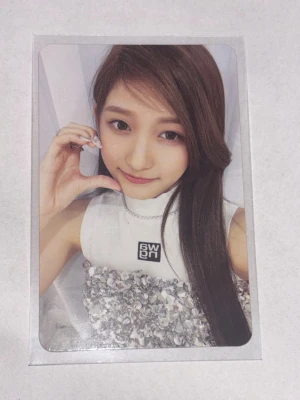 IVE Leeseo photocard - Photocard från After Like era. 30kr + frakt (22kr). Endast swish. Finns fler photocards på min profil! Skriv dm om ni har frågor!