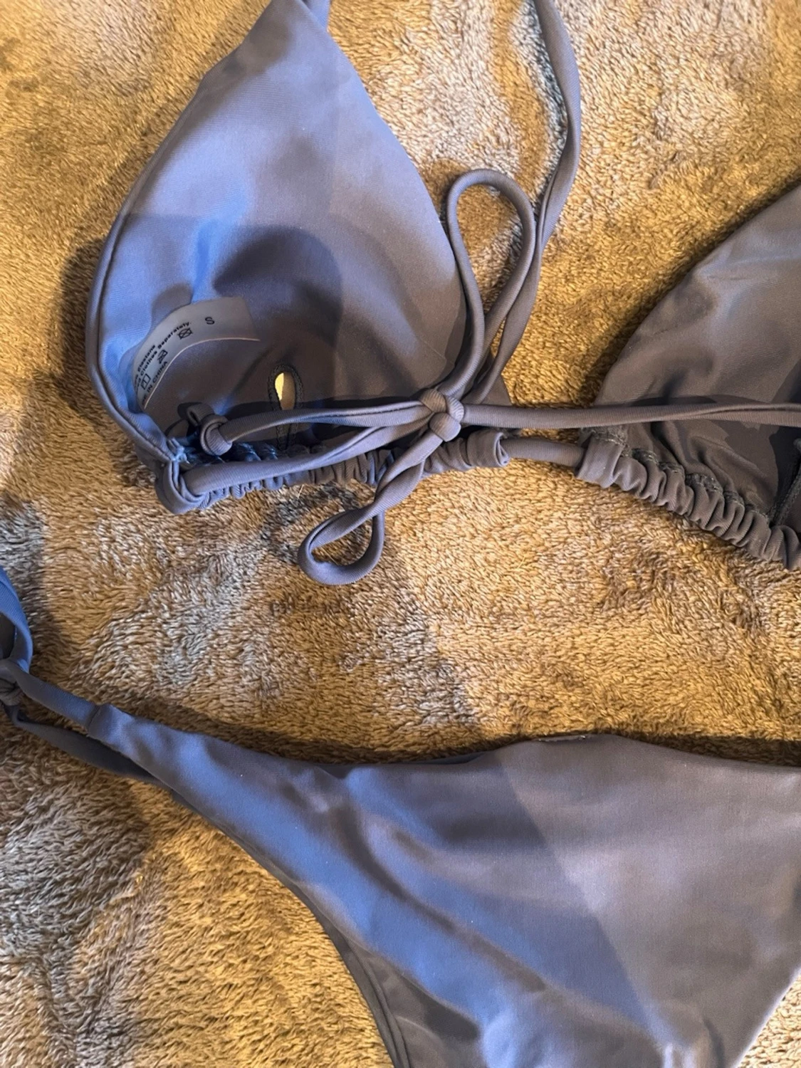 Mörkblått bikinisett - 2