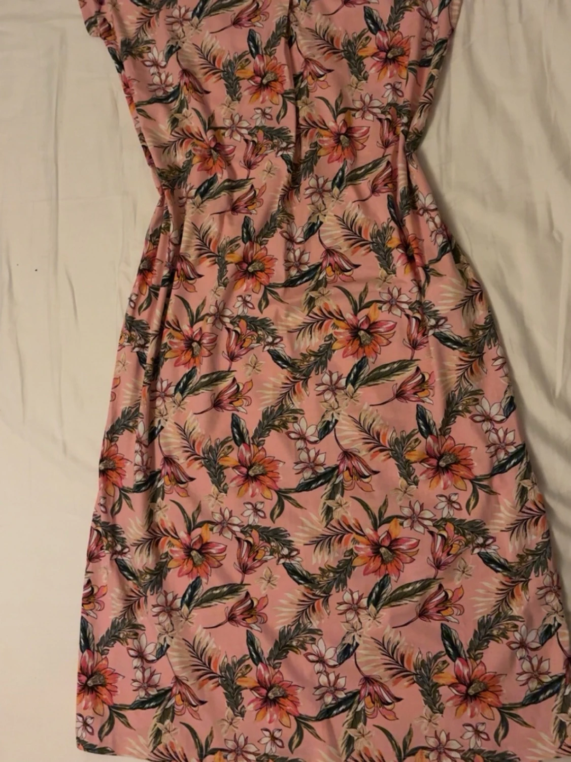 Blommig rosa klänning från H&M
