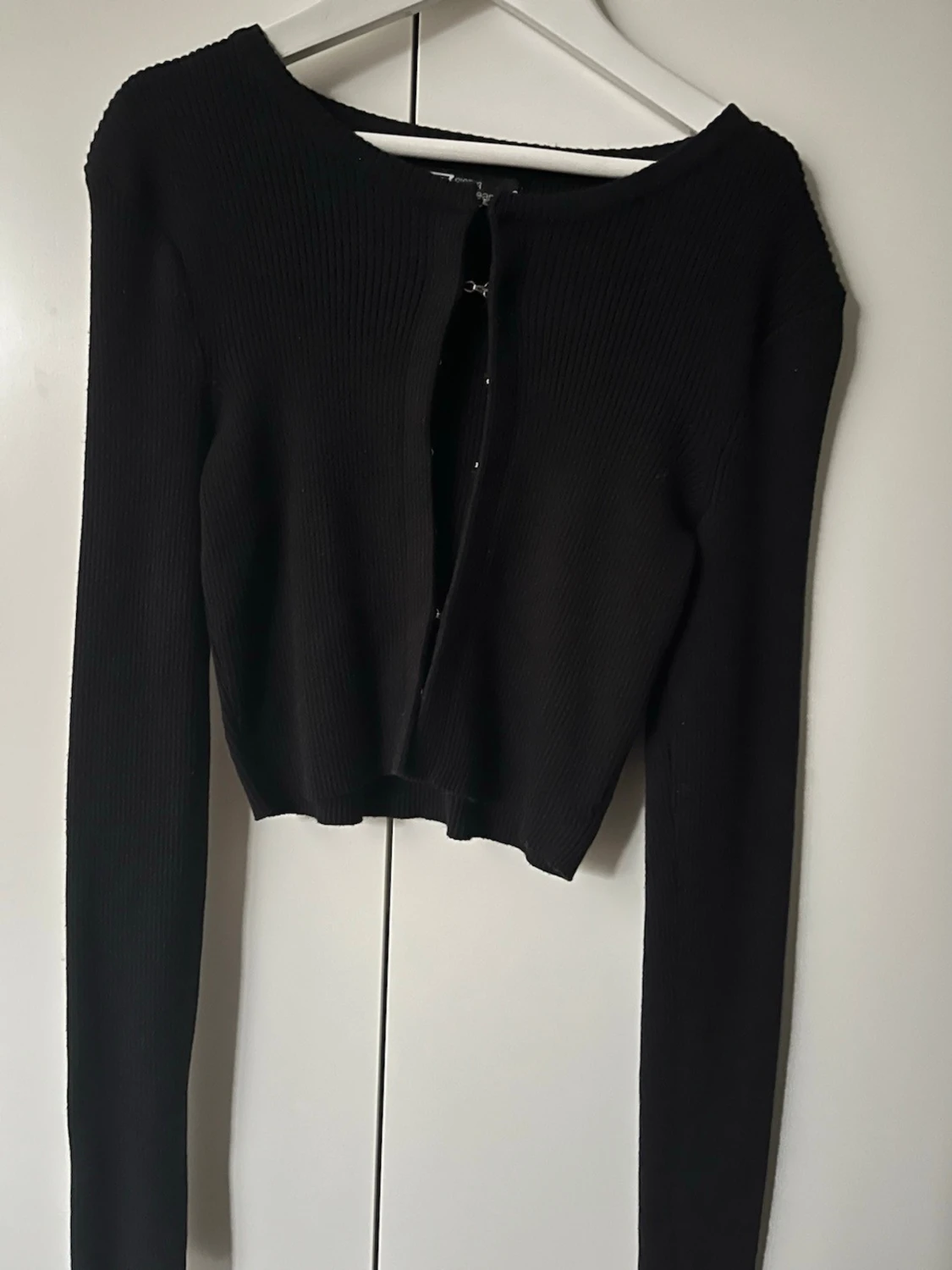 Svart ribbad cardigan