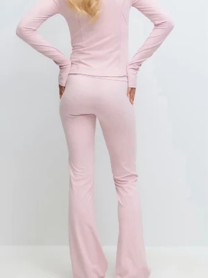 Ljusrosa yoga byxor - Det är i barnstorlek 158-164. Perfekta sköna byxor nu till våren!