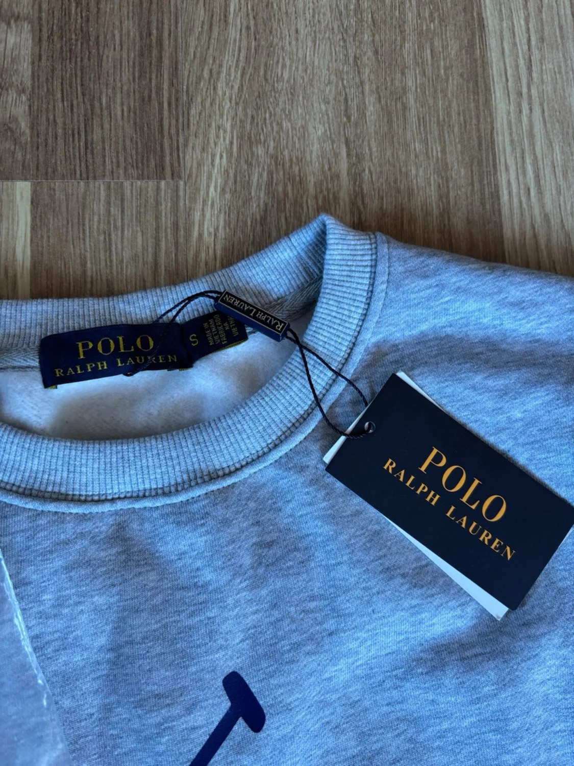 Grå polo tröja - 2