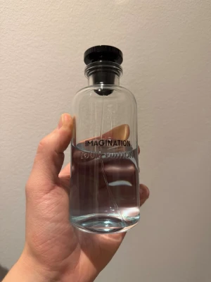 Louis Vuitton Imagination Samples/Splittar/Dekants - Säljer samples av denna grymma doft! 2ml: 95kr | 3ml: 129kr | 5ml: 199kr | 10ml: 359kr | Frakt kan lösas privat för en än mycket billigare peng!