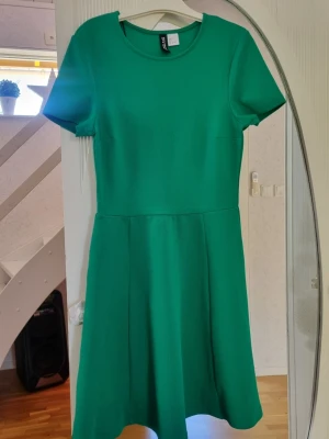 Klänning - Fin grön klänning