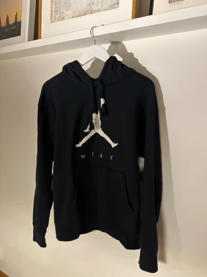 Jordan Hoodie - Schysst och varm hoodie från Jordan