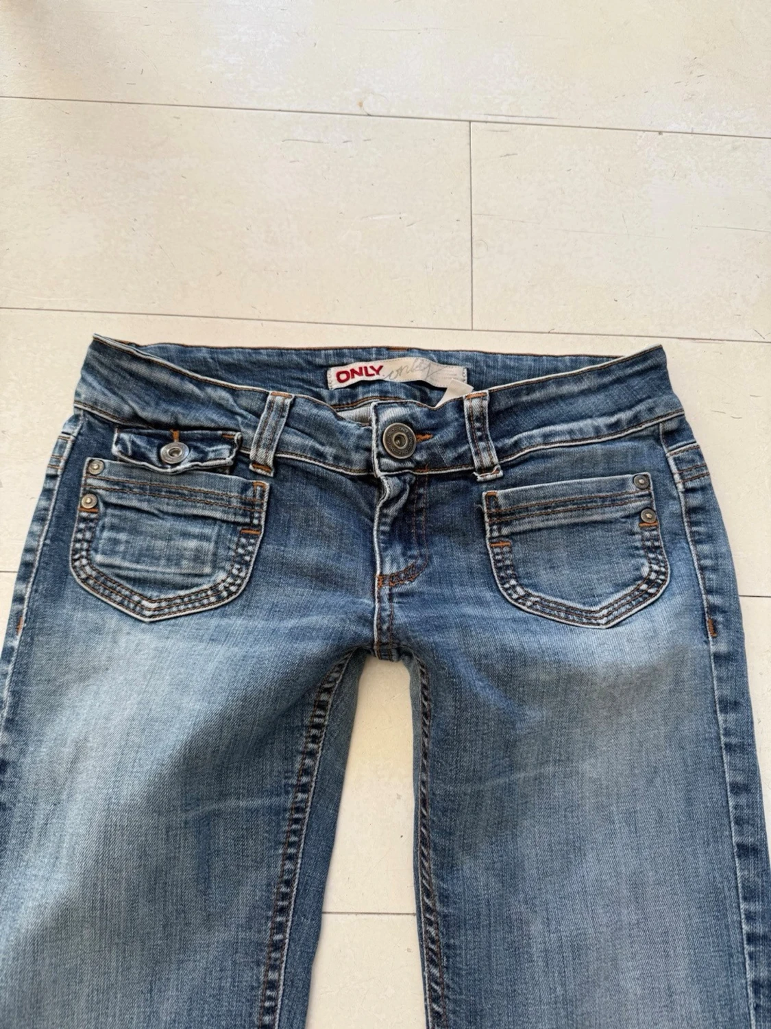Blå bootcut jeans från only - 3