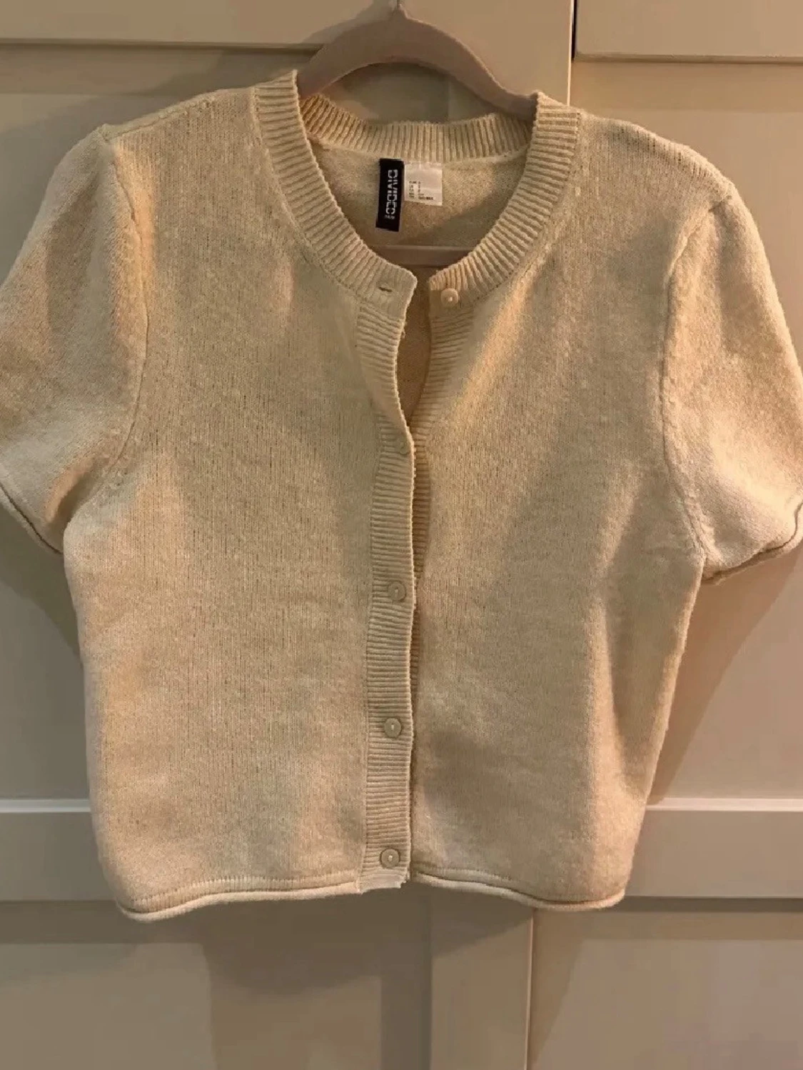 Beige kortärmad kofta - 1