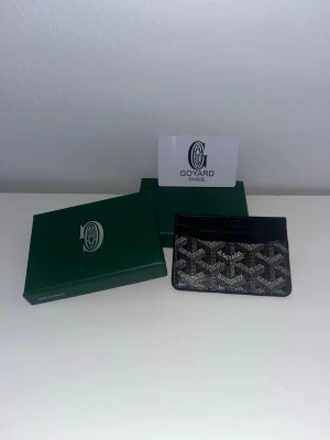 Goyard plånbok  - Helt ny glömt att jag haft så var bara legat i en låda ett tag skriv om ni funderar på något eller har frågor
