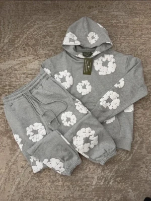 Demin tears  - Finns i andra färger också och i alla storlekar