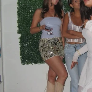 Kjol - Party kjol i storlek S, knappt använd🩵