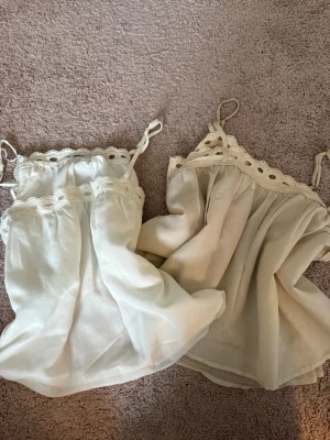 Två linnen i storlek S - aldrig använda, jätte fina och super bra skick! säljer båda för 100kr!