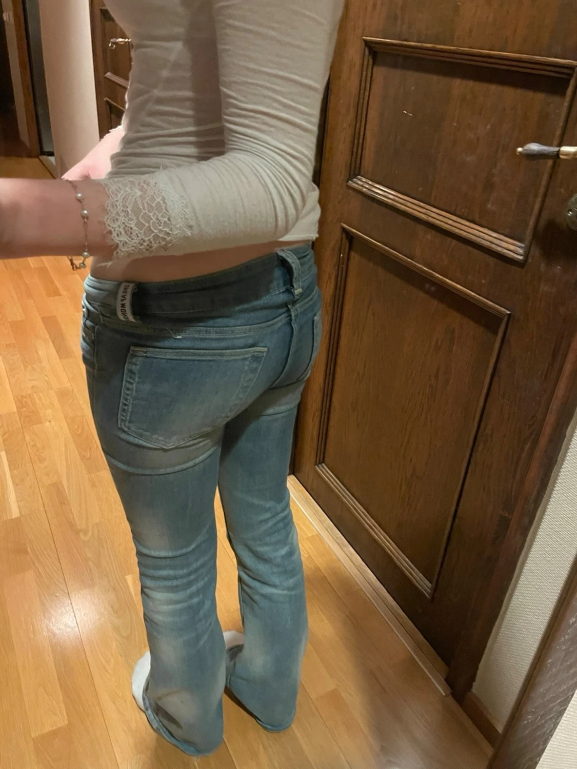 Ljusblå bootcut jeans med låg midja - 1