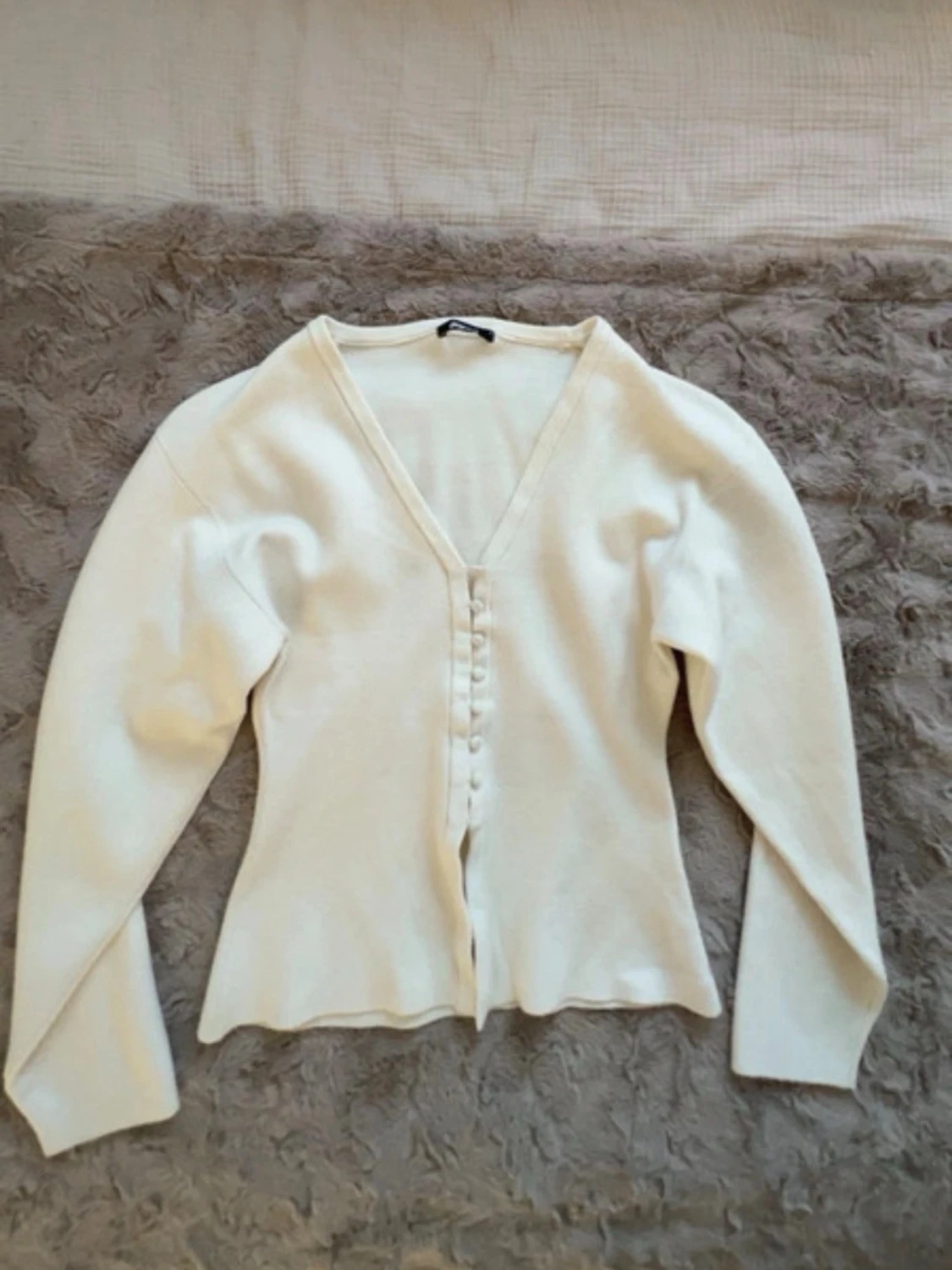 Superfin knitted cardigan 