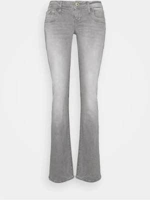 Ljusgrå ltb valerie jeans - Säljer mina fina ljusgrå jeans från ltb i modellen valerie som alltid är slutsålda! 🤗 Använda ca 2 gånger så i väldigt bra skick, inga defekter alls. I strl 27/32 ❤️