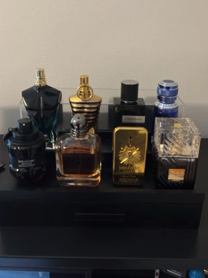 Parfymer - Säljer eller byter parfymer i min samling. Kom med prisförslag eller byten. Skriv vid funderingar eller fler bilder😁