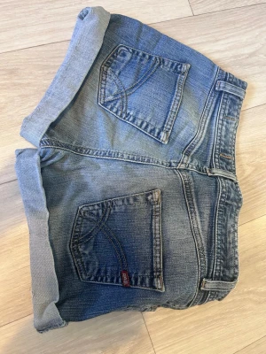 Blå jeansshorts från GAS - Köpta dessa secondhand i Paris och kommer ej till användning längre!