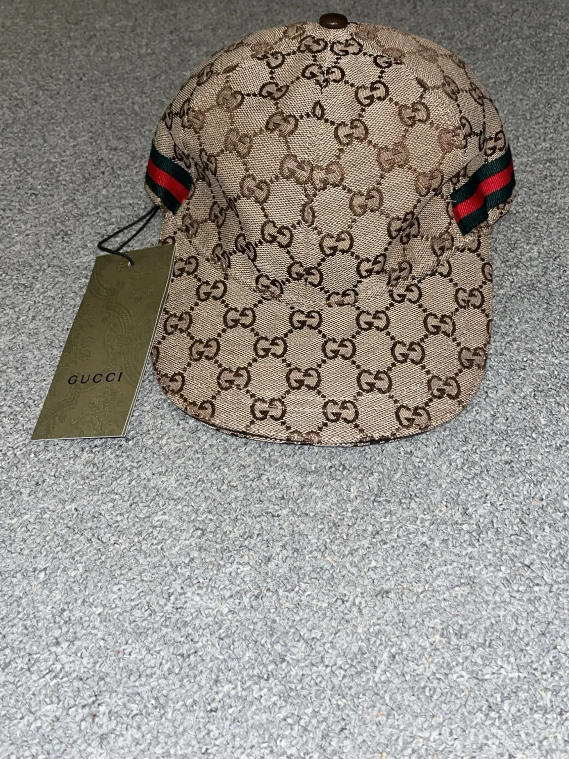 Gucci beige keps med GG-mönster