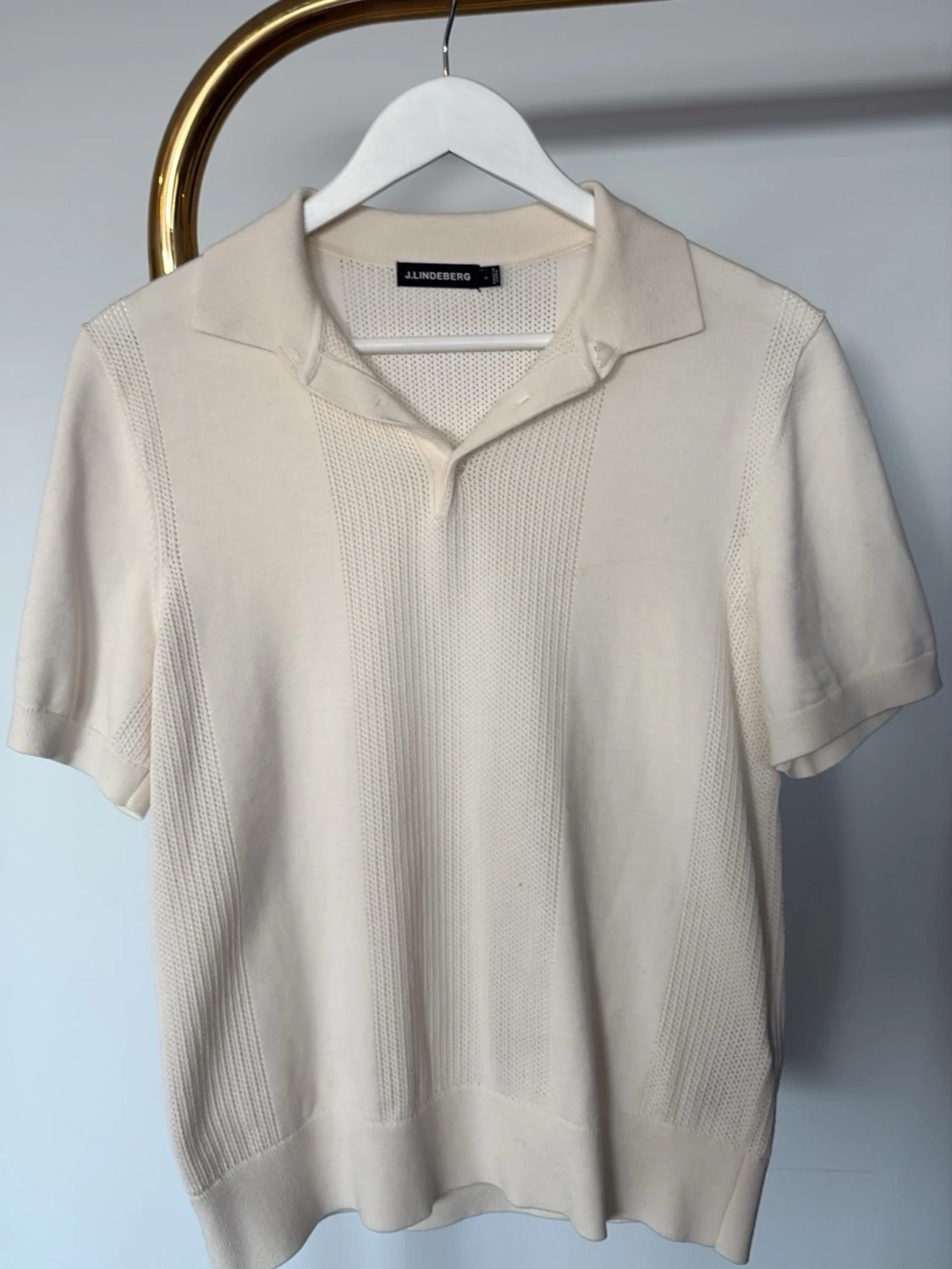 Beige pikétröja från J.Lindeberg