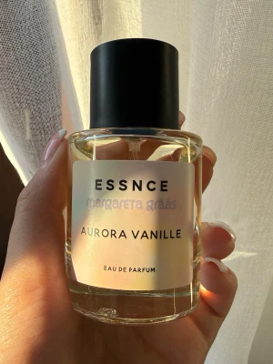 ESSNCE limited edition Aurora Vanille - ESSNCE x Margareta Grääs, aurora vanille💕Deras limited edition parfym