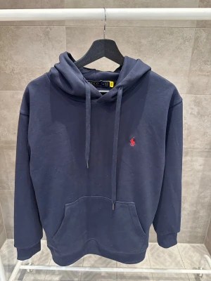 Ralph lauren hoodie - Det Ralph lauren hoodie. Skriv vid minsta lilla fundering🙌