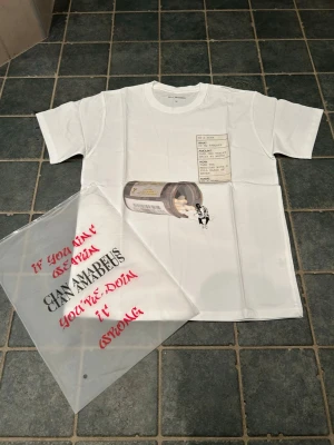 Cian Amadeus T-Shirt - Riktigt fet tröja från Cian Amadeus. Helt ny och riktigt skönt matrial. Passar nu inför dem kommande sommardagarna☀️. Pris kan diskuteras👍. Gratis frakt!📦