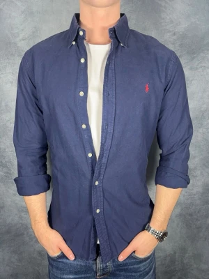 Ralph lauren skjorta - Storlek: S || Skick: Mycket bra || Nypris: Ca 1500kr || Följ för liknande produkter 🍾🌊