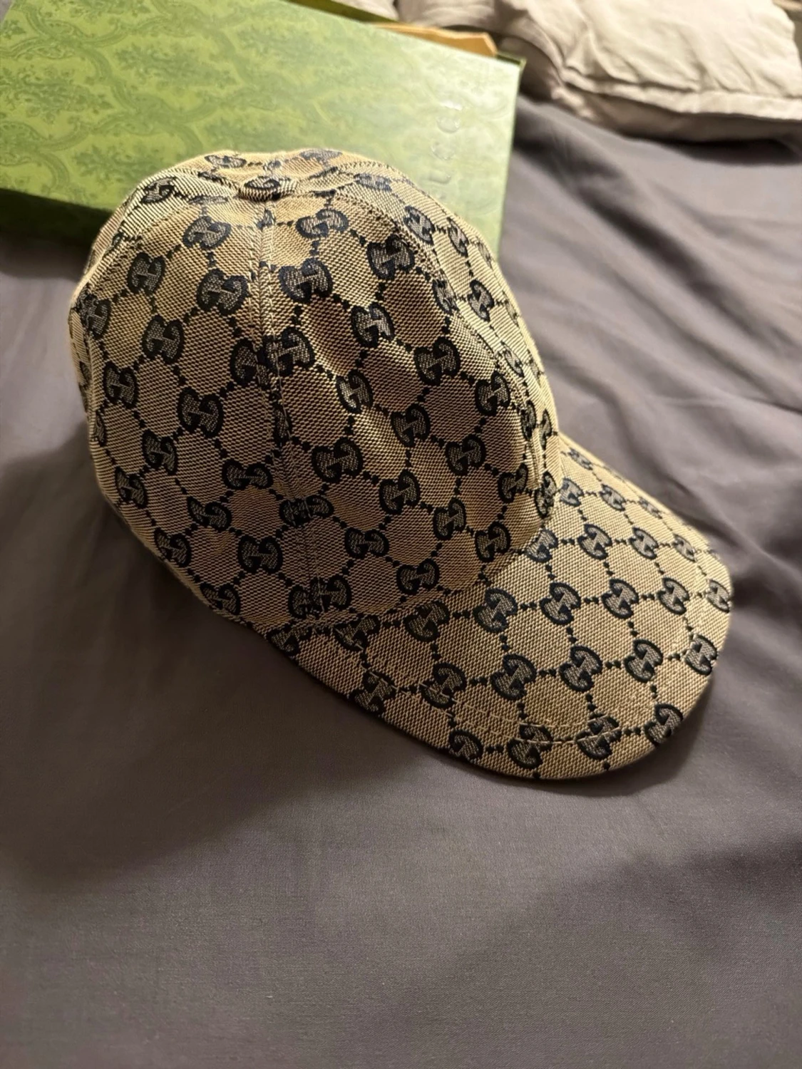 Gucci beige keps med GG-mönster