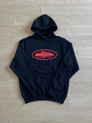 Corteiz hoodie - Corteiz hoodie  Riktigt clean och unik modell. Bra skick. Skickas eller möts upp. 