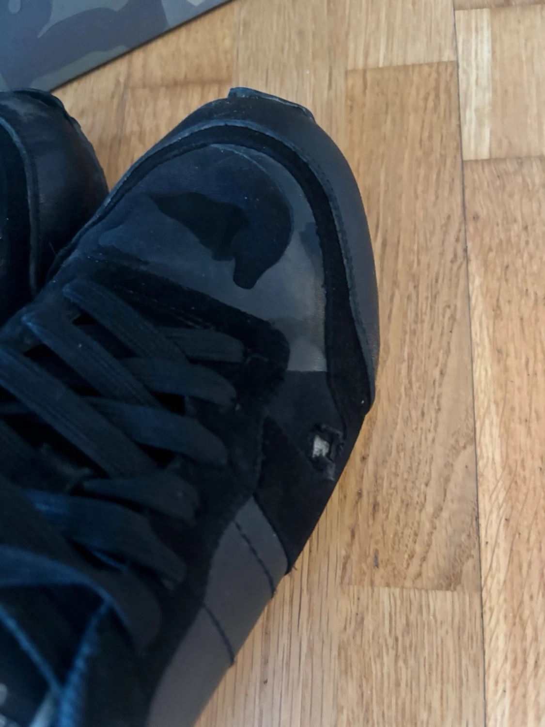 Svarta Valentino Garavani sneakers - 3