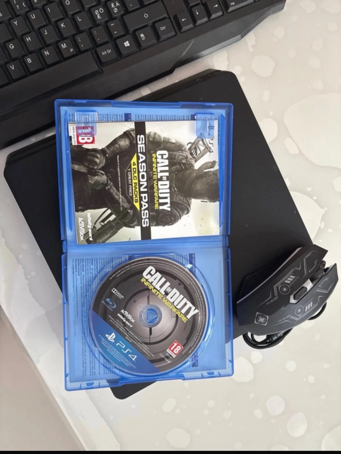 PlayStation 4 Slim med Call of Duty - 2