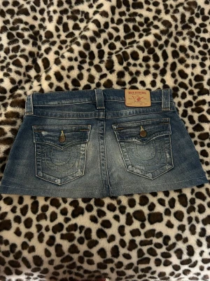 True religion kjol - Snygg kjol från true religion storlek w25