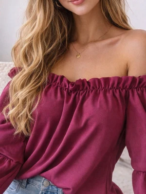 Off Shoulder Top in Fuchsia - Size S - Elegant & Trendy - ✨Stylish off shoulder design - Flattering and flirty look with a chic ruffled neckline.  🪷Beautiful fuchsia color - Vibrant and easy-catching shade perfect for any occasion. 