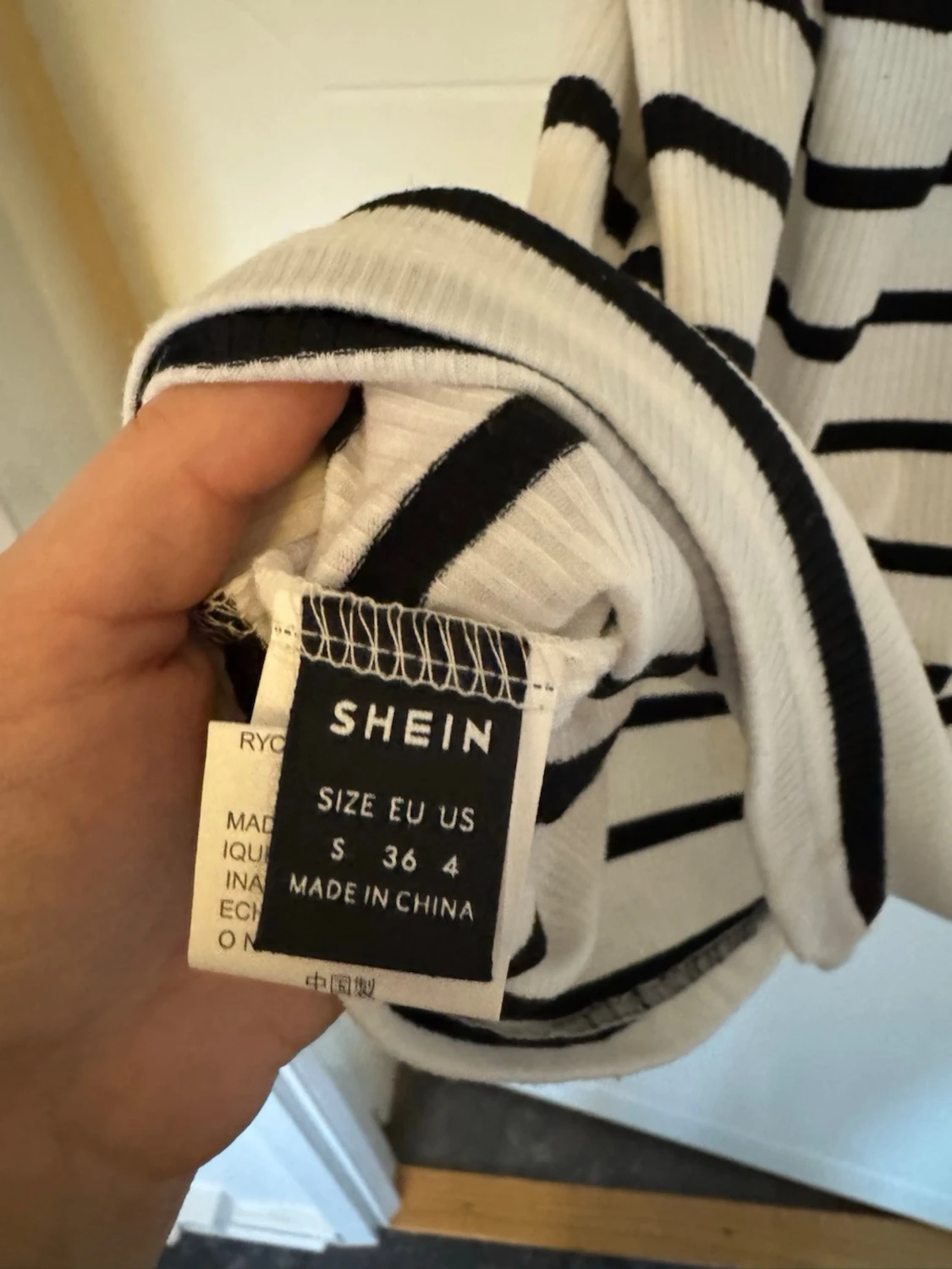 Randig vit klänning - 2