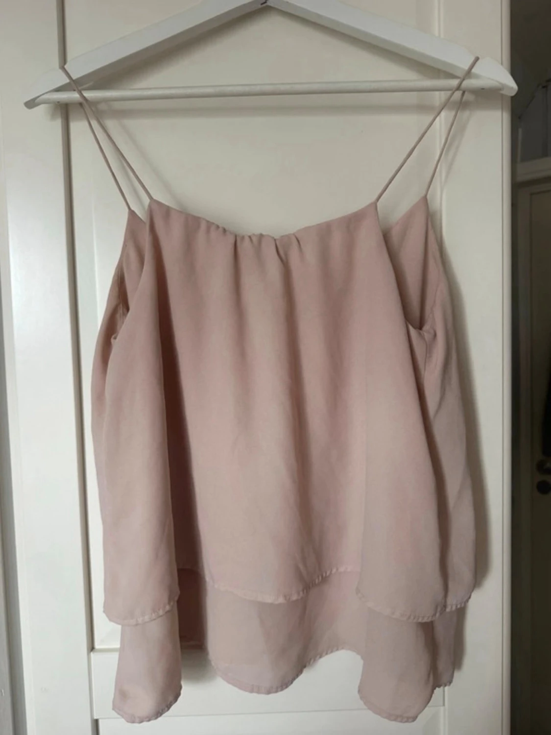 Ljusbeige linne med smala axelband - 5