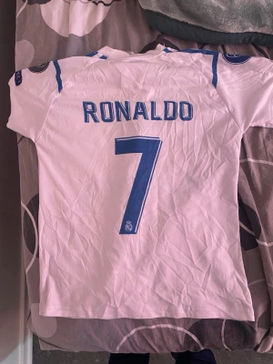 Real Madrid tröja 2018-17:00 - Real Madrid tröja Ronaldo