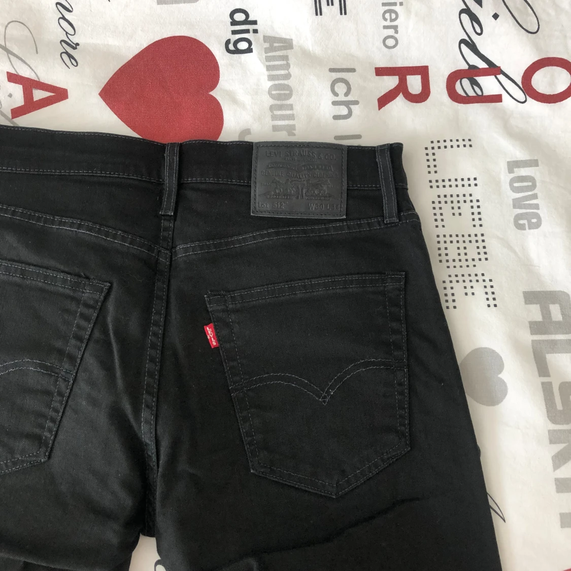 Svarta Levis Jeans  - 2