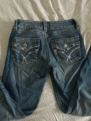 Bootcut jeans gina - Inte så använd