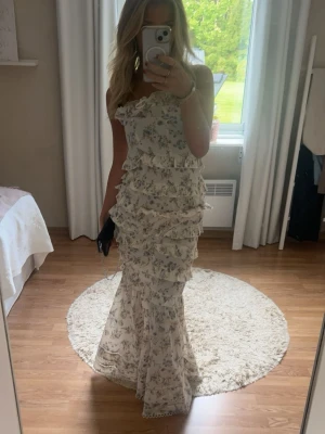 Klänning - SUPER FIN!!❣️intressekoll