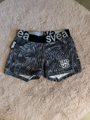 Träningsshorts - Säljer dessa träningsshorts från Svea❣️