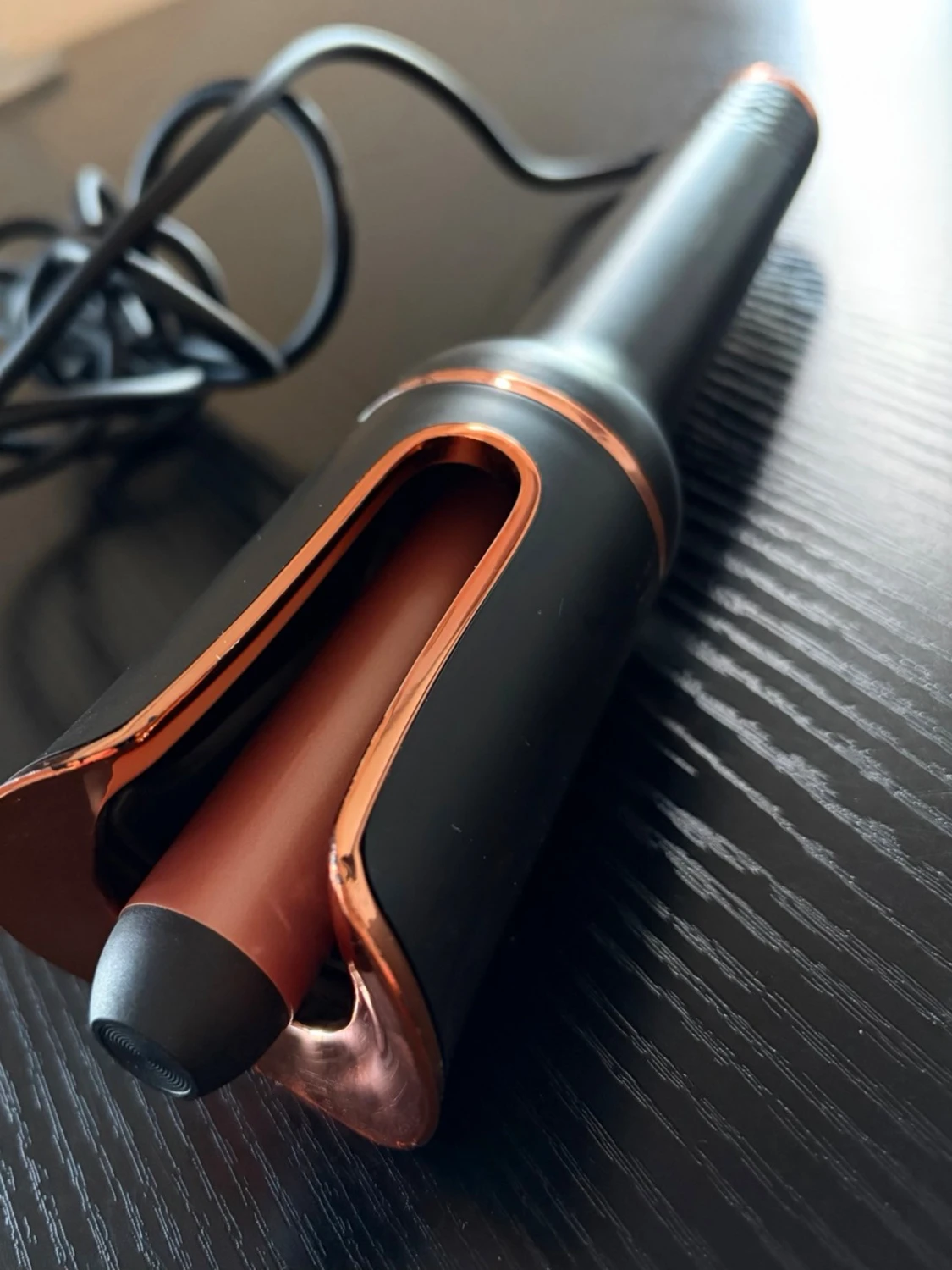 Svart och koppar locktång - 1