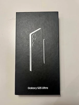 Samsung s25 ultra oöppnad  - Hej, jag ska sälja min burner lur Samsung galaxy s25 ultra i Titanium Black som har hela 512 GB och som är burner lur och som är oöppnad. Säljer biligt nu!!!!