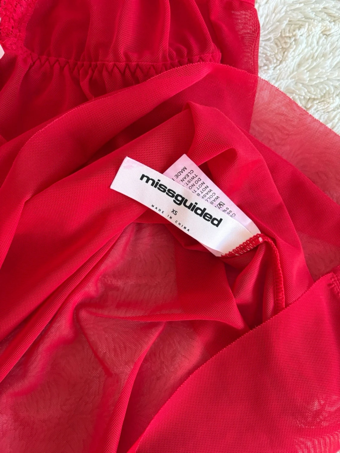 Rött nattlinne med spets  - 3