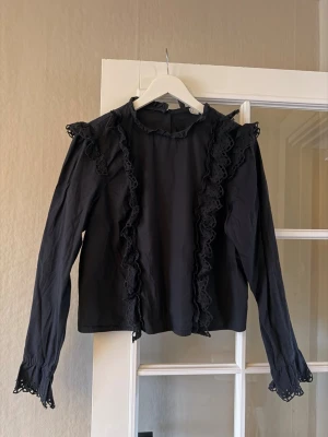 Blus - Blus från H&M, storlek M.