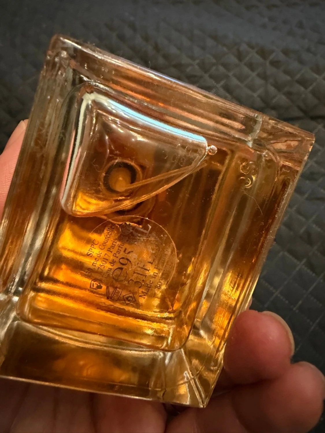 Mondaine parfym i glasflaska - 1