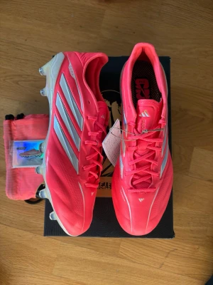 ADIDAS COPA PURE IV ELITE FG ROAD TO GLORY - Helt nya med box och påse 